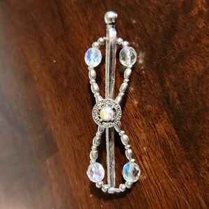 Silver Lillarose flexi clip. Size small.